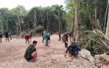 Satgas TMMD Ke-127 Bersama Warga Ratakan ki  Jalan di Desa Ara dan Lembanna