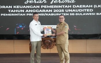 Bupati Arsal Aras Serahkan ki LKPD Unaudited Tahun 2025 ke BPK Sulbar