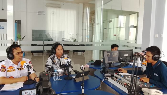 Narasumber Dialog Interaktif, Kabid LLAJ Disperkimtanhub Paparkan ki Hasil Pemantauan Arus Balik Lebaran di Sulbar