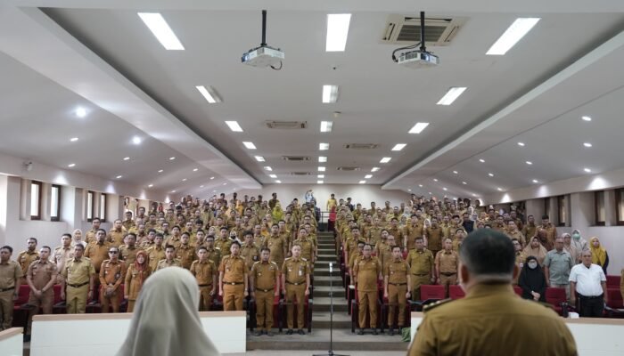 Matemija, Munafri Warning Lurah Tak Disiplin: Jangan Jadi “Raja Kecil” di Wilayah