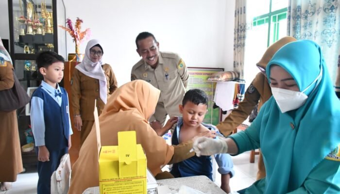 Pemkab Sinjai Kebut Imunisasi Campak di Tengah Status KLB
