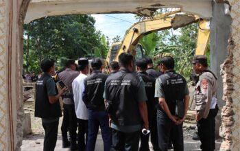 Polres Bulukumba Kawal ki Eksekusi Lahan dan Rumah di Ujung Loe, Berjalan Kondusif