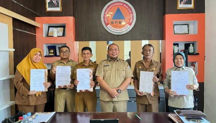 Tingkatkan Akuntabilitas Organisasi, Kalaksa BPBD Sulbar Teken ki Perjanjian Kinerja dengan Bidang dan Sekretariat