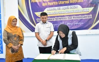 Membaca, Berkreasi, Menginspirasi”: Pemkab Sinjai Rayakan Hari Buku Internasional di Milad ke-36 UIAD