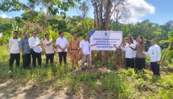 Kepala Dinas Perkimtanhub Sulbar dan Wamenham RI Tinjau ki Lokasi Rencana Pembangunan Kanwil Kementerian HAM