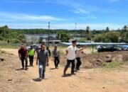 Pastikan ki Proyek Sesuai Target, Irjen Pol. Adi Deriyan Cek Langsung Kesiapan Lahan Kantor Sat PJR Polda Sulbar