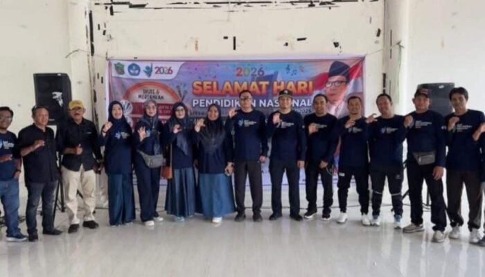 Rayakan Ki Hardiknas, Wabup Takalar Lepas Peserta Gerak Jalan Santai