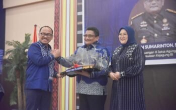 Gubernur Sulbar Hadiri ki Lepas Sambut Kajati, Tekankan Sinergi dan Pencegahan Hukum