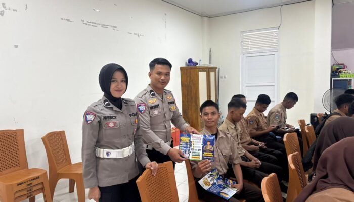 Ditlantas Polda Sulbar Sasar Pelajar, Sosialisasikan ki Keselamatan Berlalu Lintas di SMKN 1 Rangas