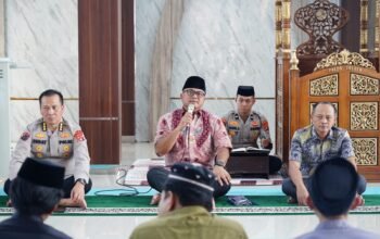 Doa Bersama Polda Sulbar, Memohon Ridho dan Keamanan Bersama Anak Yatim