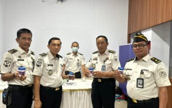 Pastikan ki Tauwwa Bebas Narkoba, Lapas Bulukumba Gelar Tes Urine Mendadak bagi Petugas dan Warga Binaan