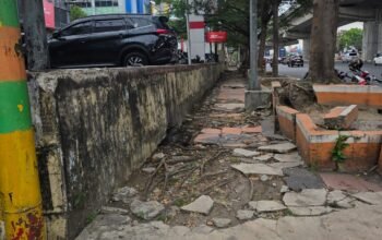 Respons Ki Aduan Publik, Kecamatan Panakkukang Benahi Trotoar Jalan Nasional di Pettarani
