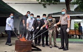 Kammanjo, Sinergitas Pemkab Bersama Kejari Bantaeng Musnahkan Barang Bukti Perkara Tindak Pidana