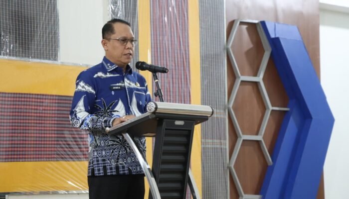 Bimtek Literasi Informasi Digelar, Sekda Sulbar Ingatkan ki Bahaya Hoaks