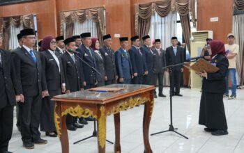 Bupati Ratnawati Lantik Pejabat Tinggi Pratama, Segarkan Birokrasi Pemkab Sinjai