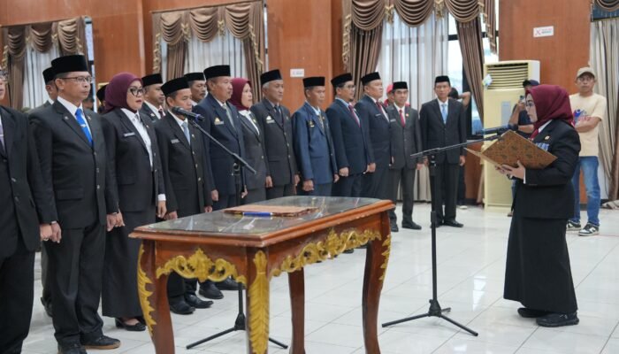 Bupati Ratnawati Lantik Pejabat Tinggi Pratama, Segarkan Birokrasi Pemkab Sinjai