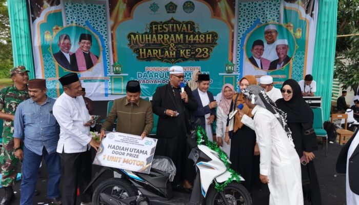 Pawai Hijratur Rasul Semarakkan Festival Muharram 1448 H di Ponpes Daarul Mu’minin As’adiyah Doping