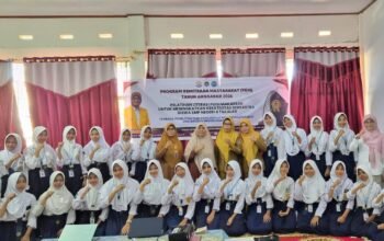 Tim PKM UNM Gelar ki Pelatihan Literasi Puisi Makassar bagi Siswa SMP Negeri 4 Takalar