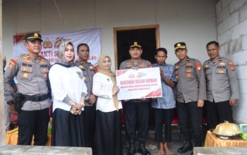 Mantap ki Tauwwa Sambut Hari Bhayangkara ke 80, Polres Bulukumba Bedah Rumah Warga Kurang Mampu