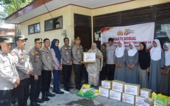 Jelang Hari Bhayangkara, Kapolres Bulukumba Serahkan Bantuan Kepada Pengelola Panti Asuhan Ar Riyadh 
