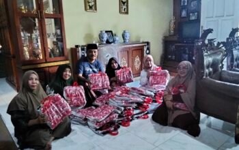 Anggota Komunitas 86 Dapat ki Tauwwa Sajadah