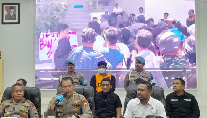 Usai Tangkap Pelaku Pemukulan Polisi, Polresta Mamuju Kini Kejar ki Dalang Demo Ricuh BWS Sulbar