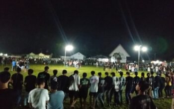 Ketika Musik Dero Menguasai Malam, Lewonu Menari dalam Satu Lingkaran Persaudaraan