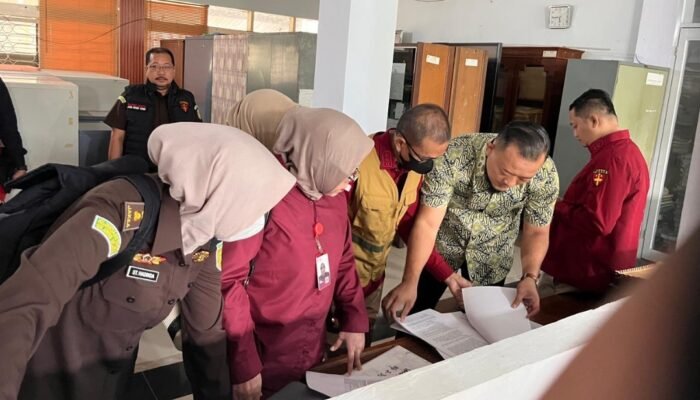 Kejati Sulsel Dalami Dugaan Korupsi Pengadaan Perpustakaan Digital, Kantor Disdik Sulsel Digeledah