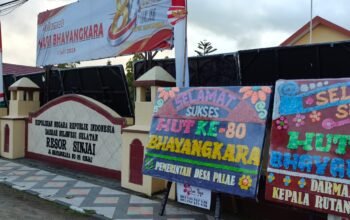 Puluhan Karangan Bunga Banjiri Mapolres Sinjai di Puncak HUT Bhayangkara ke-80