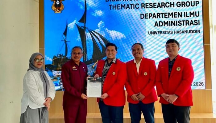 Tauwwa Kerjasama Bapperida, Fisip Unhas Diseminasi Hasil Penelitian Tata Kelola Pelestarian Pinisi