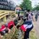 Koramil Pammana Gandeng Sispala SMAN 9 Wajo Gelar Karya Bakti, Bersihkan Saluran Air Cegah Banjir