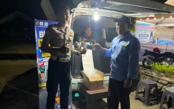 Pelayanan Samsat Malam Ditlantas Polda Sulbar di Rumah Adat Mamuju, Masyarakat Dimudahkan ki Urus Administrasi Kendaraan