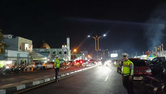 Antisipasi Macet Panjang di Lokasi Festival Rakyat Nusantara, Ditlantas Polda Sulbar Maksimalkan ki Pengaturan Arus Lalu Lintas