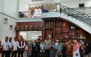 Nikellai Caradde! Bupati Uji Nurdin Lepas Lima Siswa Emban Pendidikan di Sekolah Rakyat