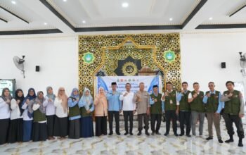 Sekda Sinjai Hadiri Deklarasi Pesantren Ramah Anak dan Buka Pelatihan Da’i serta Imam Masjid