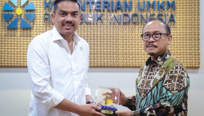 Gubernur SDK Audiensi ke Menteri UMKM, Dorong ki Revitalisasi PLUT Sulbar Pasca Gempa 2021