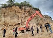 Pole Abalae, Longsor Akibat Pengerukan, Operator Alat Berat Tambang Lampoko di Bone Meninggal