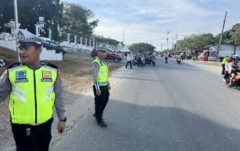 Kejar Tunggakan Pajak dan Tindak Pelanggar Lalu Lintas, Operasi Gabungan Samsat Mamuju Jaring ki Puluhan Kendaraan di Depan Kantor Gubernur