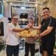Andi Makkasau Juara Empat ki Turnamen Domino Versi Kodong