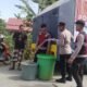 Polres Mamuju Tengah Salurkan ki Air Bersih, Warga Terdampak Kemarau Ucap Syukur