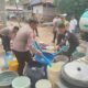 Atasi Kekeringan, Polres Polman Distribusikan ki 8.000 Liter Air Bersih, Warga Ucapkan Terima Kasih Tulus
