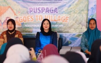 Ketua TP PKK Kabupaten Bantaeng Buka k8 PUSPAGA Goes to Village di Desa Bonto Tiro