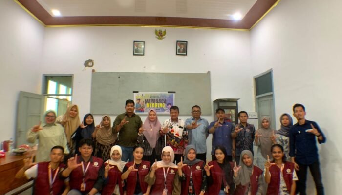 Perkuat Budaya Baca dari Desa, Kepala Dinas Perpusip Sulbar Hadiri ki Lomba Membaca Nyaring dan KKN Tematik Literasi Perpusnas di Tapandullu