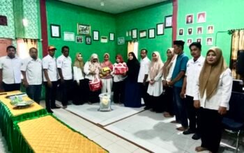 Kadis Sosial Bulukumba Kunjungi sambil Berbagi ki di Panti Asuhan YPK Babussalam