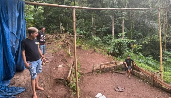 Komitmen Berantas Perjudian, Polres Sinjai Bongkar Arena Sabung Ayam