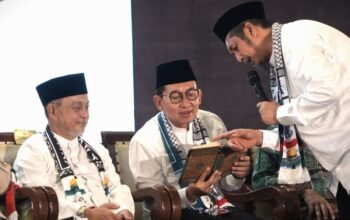 Hadiri Muktamar V, Fadli Zon Sebut ki Pengukuhan 10 Ribu Guru Qur’an Wahdah Islamiyah Miliki Dimensi Kebudayaan Nasional
