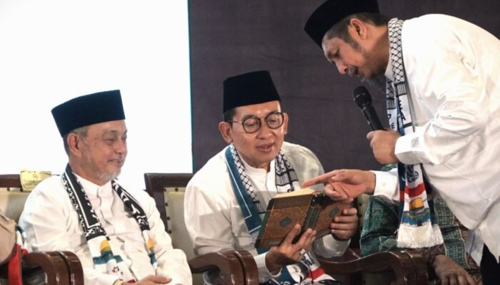 Hadiri Muktamar V, Fadli Zon Sebut ki Pengukuhan 10 Ribu Guru Qur’an Wahdah Islamiyah Miliki Dimensi Kebudayaan Nasional