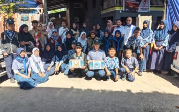 Inspiratif ki Tauwwa!! Siswa UPTD SPF SMPN 37 Makassar Gotong Royong Bantu Korban Kebakaran