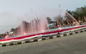 Sambut HUT ke-81 Kemerdekaan RI, PUPR Sulbar Percantik ki Kolam Air Mancur di Jalan Arteri Mamuju