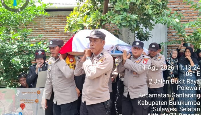Polres Bulukumba Gelar ki Upacara Pemakaman Secara Dinas  Almarhum Aiptu Aspar